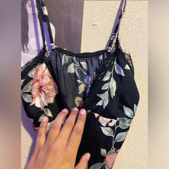 S lingerie sleeping tank top - Picture 2 of 3